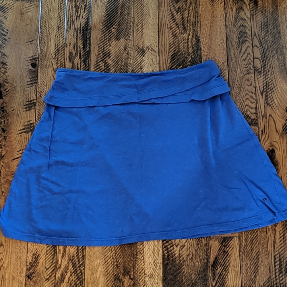 Mountain Hardware Periwinkle skirt size XL